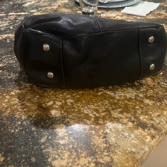 Coach Black Leather Gallery Bag - Picture 4 of 15